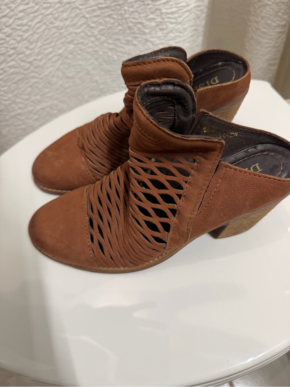 Diba True Women's Brown Cutout Peep-Toe Mule Heel